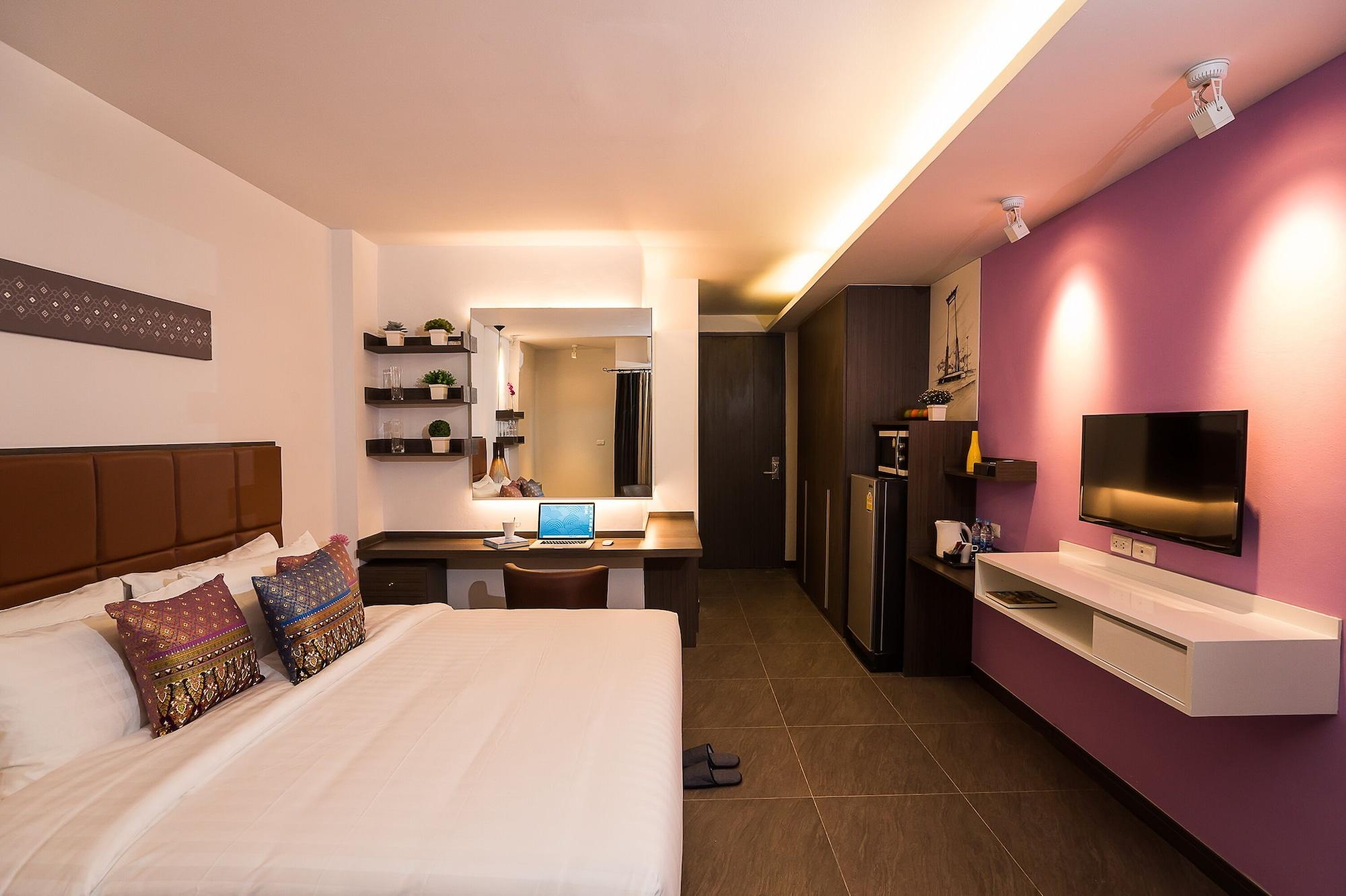 Aim House Hotel